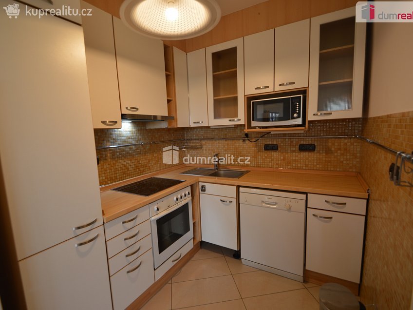 Prodej bytu 2+kk 68 m^2 Jitravská, Praha 8 