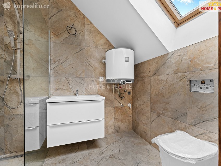 Pronájem bytu 2+kk 35 m^2 Chrášťany, Chrášťany 