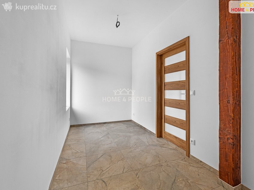 Pronájem bytu 2+kk 35 m^2 Chrášťany, Chrášťany 