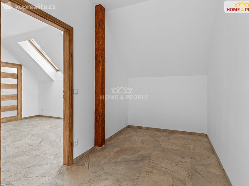 Pronájem bytu 2+kk 35 m^2 Chrášťany, Chrášťany 