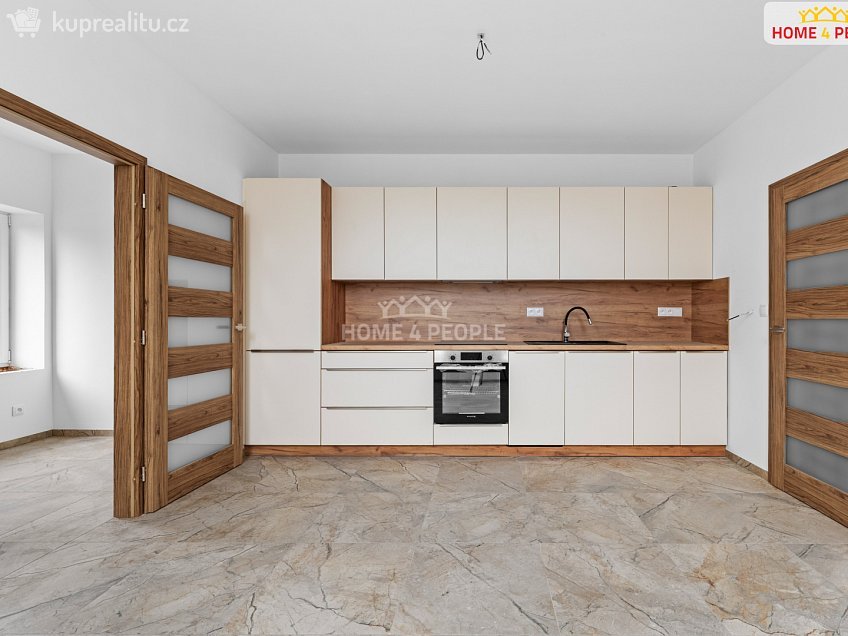 Pronájem bytu 2+kk 35 m^2 Chrášťany, Chrášťany 