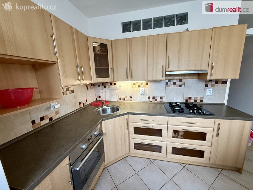 Pronájem bytu 2+1 62 m^2 Kubelíkova, Mariánské Lázně 