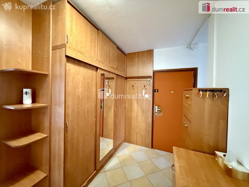 Pronájem bytu 2+1 62 m^2 Kubelíkova, Mariánské Lázně 