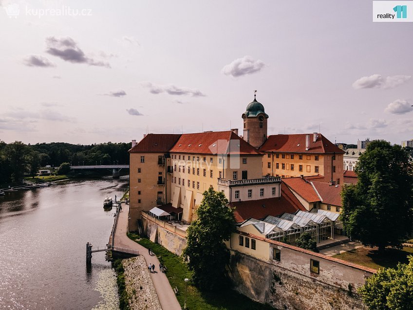 Prodej  rodinného domu 125 m^2 V průhonu, Zvěřínek 