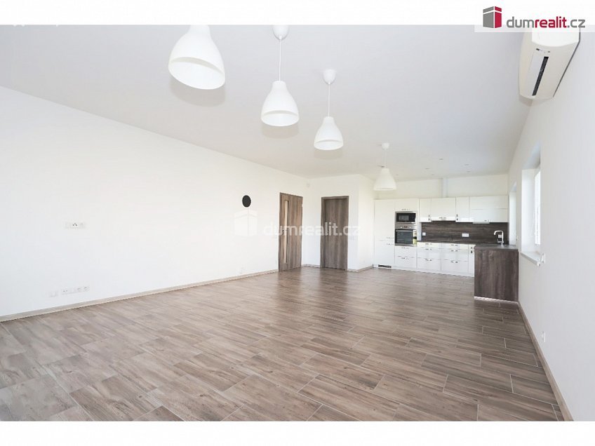 Pronájem  rodinného domu 152 m^2 Fazolová, Sibřina 