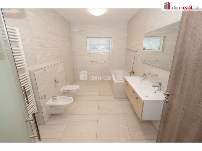 Pronájem  rodinného domu 152 m^2 Fazolová, Sibřina 