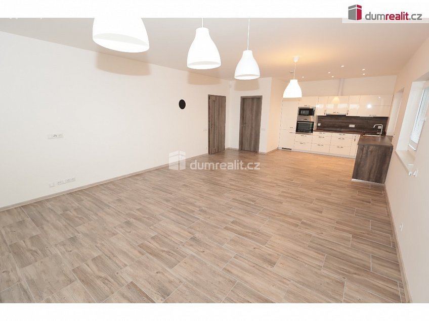 Pronájem  rodinného domu 152 m^2 Fazolová, Sibřina 