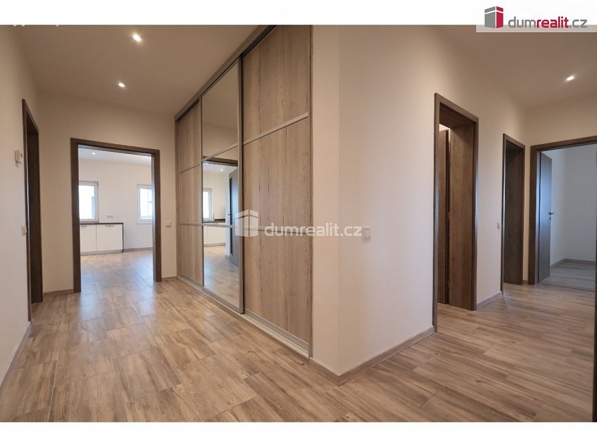 Pronájem  rodinného domu 152 m^2 Fazolová, Sibřina 