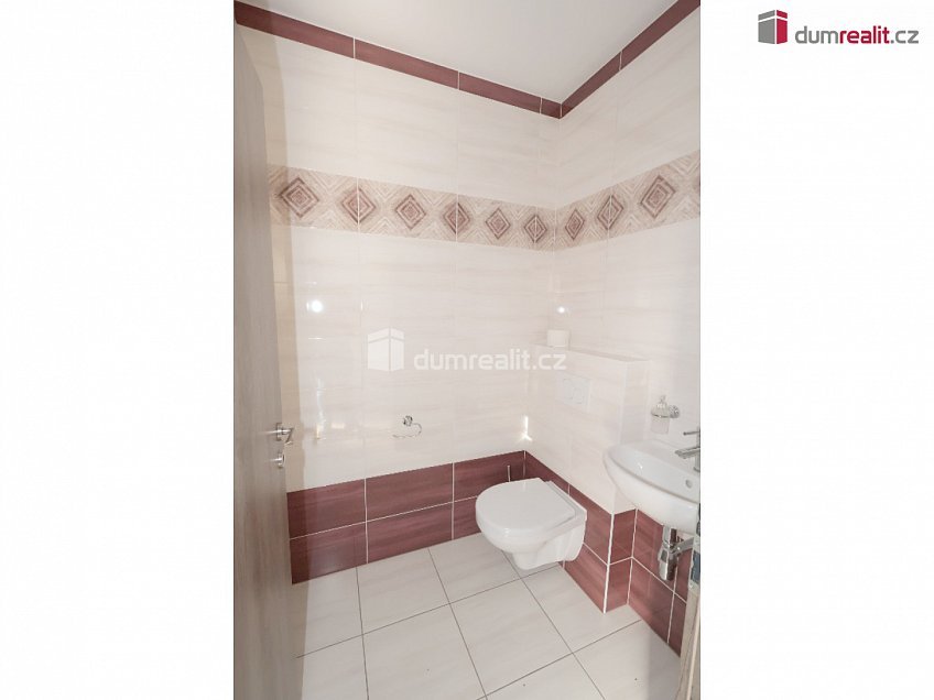 Pronájem  rodinného domu 152 m^2 Fazolová, Sibřina 