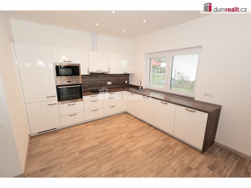 Pronájem  rodinného domu 152 m^2 Fazolová, Sibřina 