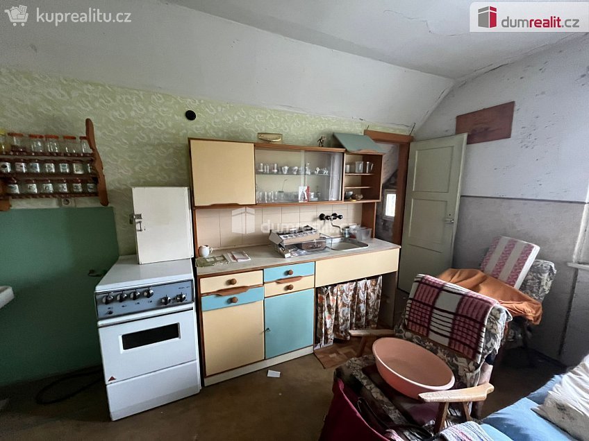 Prodej  rodinného domu 100 m^2 Karlovice, Karlovice 