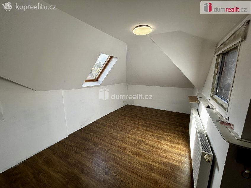 Prodej  rodinného domu 143 m^2 Hroznětín, Hroznětín 