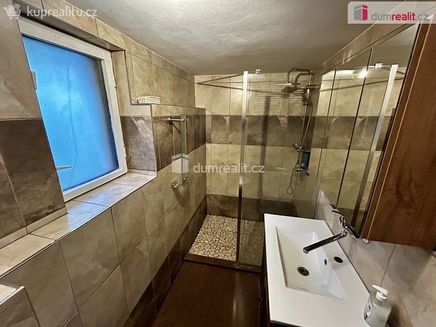 Prodej  rodinného domu 143 m^2 Hroznětín, Hroznětín 