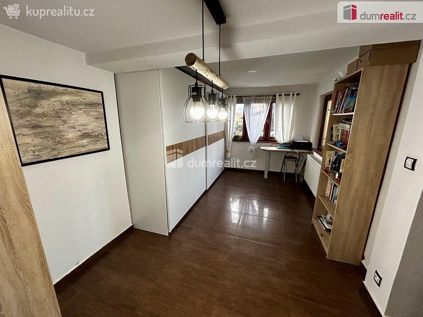 Prodej  rodinného domu 143 m^2 Hroznětín, Hroznětín 