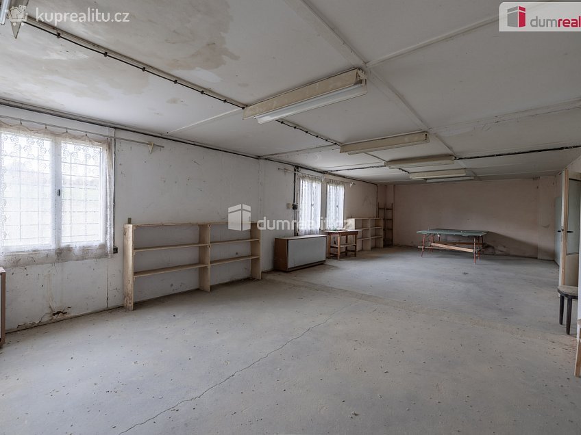 Prodej  ubytovacího zařízení 43069 m^2 Valeč, Valeč 