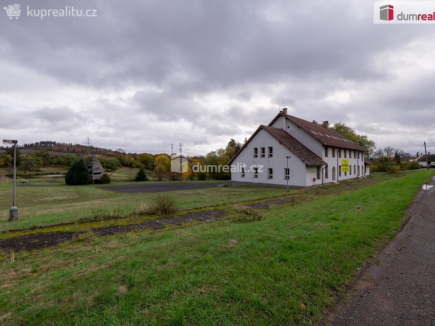 Prodej  ubytovacího zařízení 43069 m^2 Valeč, Valeč 
