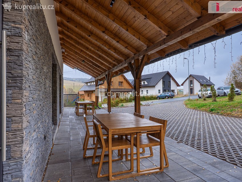 Prodej  rodinného domu 184 m^2 Dolní Morava, Dolní Morava 