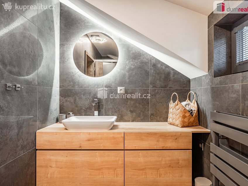 Prodej  rodinného domu 184 m^2 Dolní Morava, Dolní Morava 