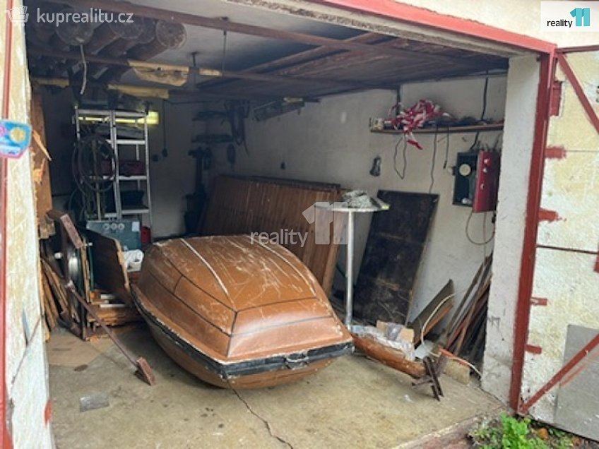 Prodej  garáže 23 m^2 5. května, Česká Kamenice 