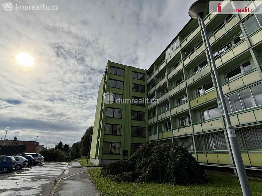 Pronájem bytu 1+kk 30 m^2 Školní, Otrokovice 