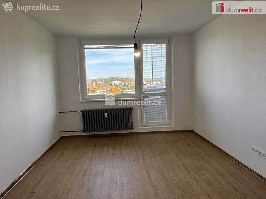 Pronájem bytu 1+1 30 m^2 Školní, Otrokovice 