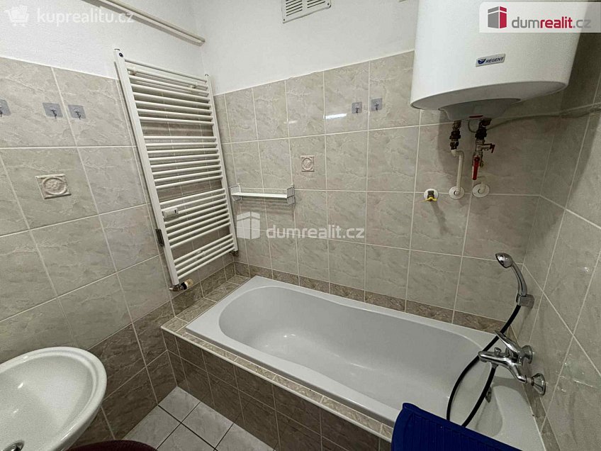 Pronájem bytu 2+1 63 m^2 Masarykova, Luhačovice 