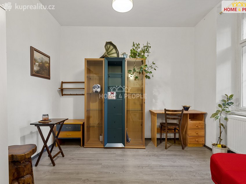 Pronájem bytu 2+1 52 m^2 Veletržní, Praha 7 