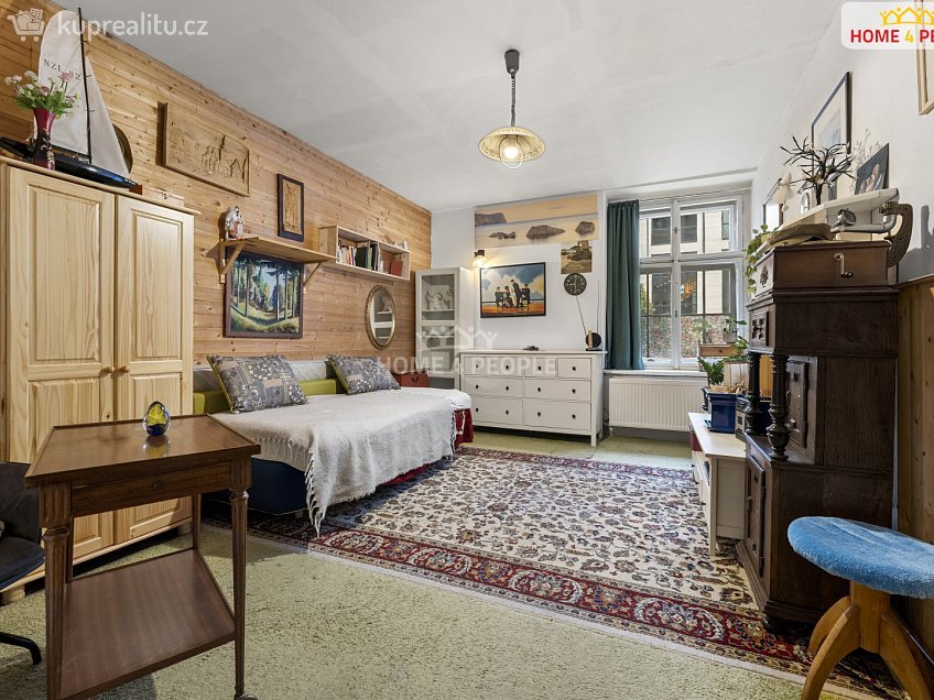 Pronájem bytu 2+1 52 m^2 Veletržní, Praha 7 