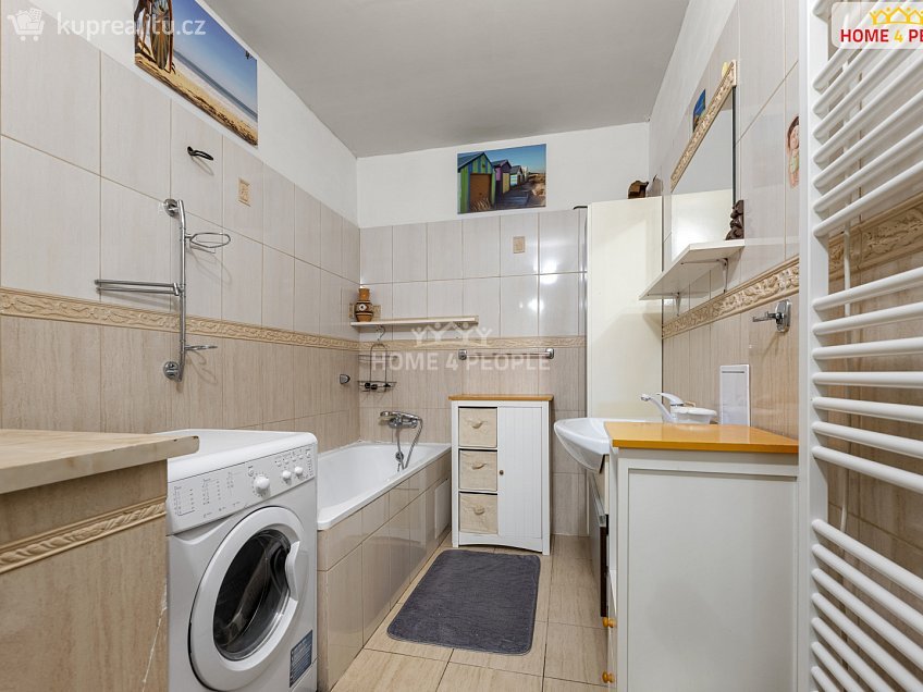 Pronájem bytu 2+1 52 m^2 Veletržní, Praha 7 