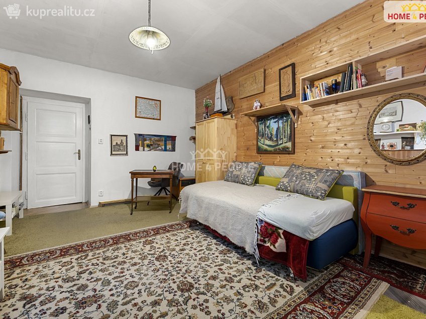 Pronájem bytu 2+1 52 m^2 Veletržní, Praha 7 