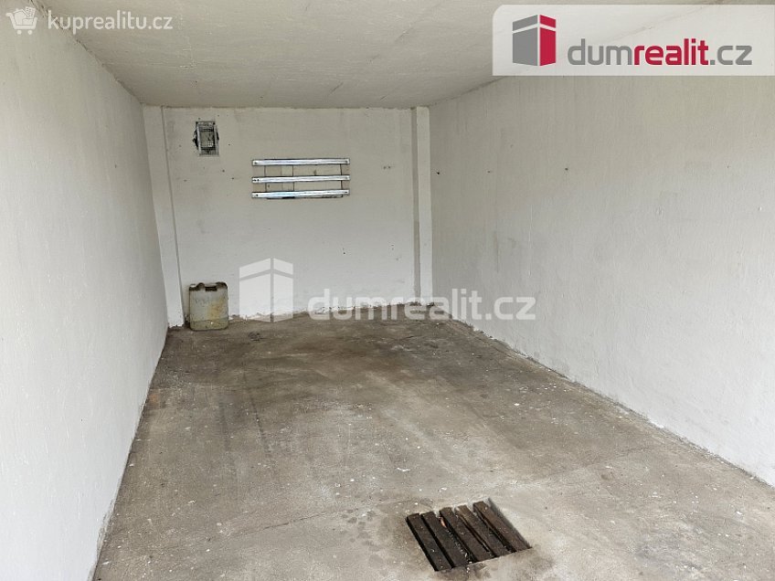 Pronájem  garáže 16 m^2 Terezínská, Lovosice 