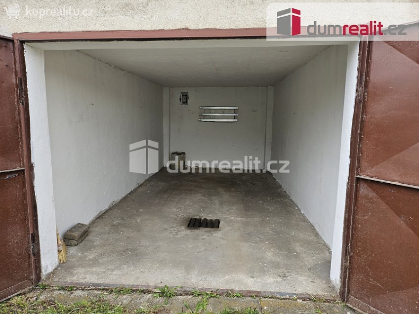Pronájem  garáže 16 m^2 Terezínská, Lovosice 