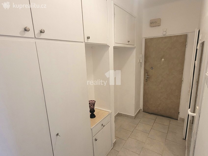 Prodej bytu 2+1 52 m^2 Myslivečkova, Praha 6 