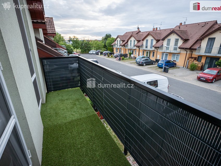 Prodej  rodinného domu 118 m^2 Lomená, Veltrusy 