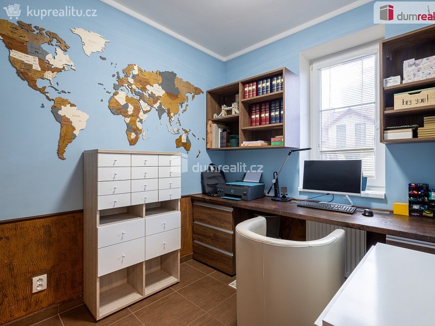 Prodej  rodinného domu 118 m^2 Lomená, Veltrusy 