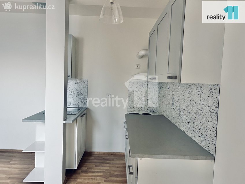 Pronájem bytu 3+kk 56 m^2 Drnovská, Praha 6 