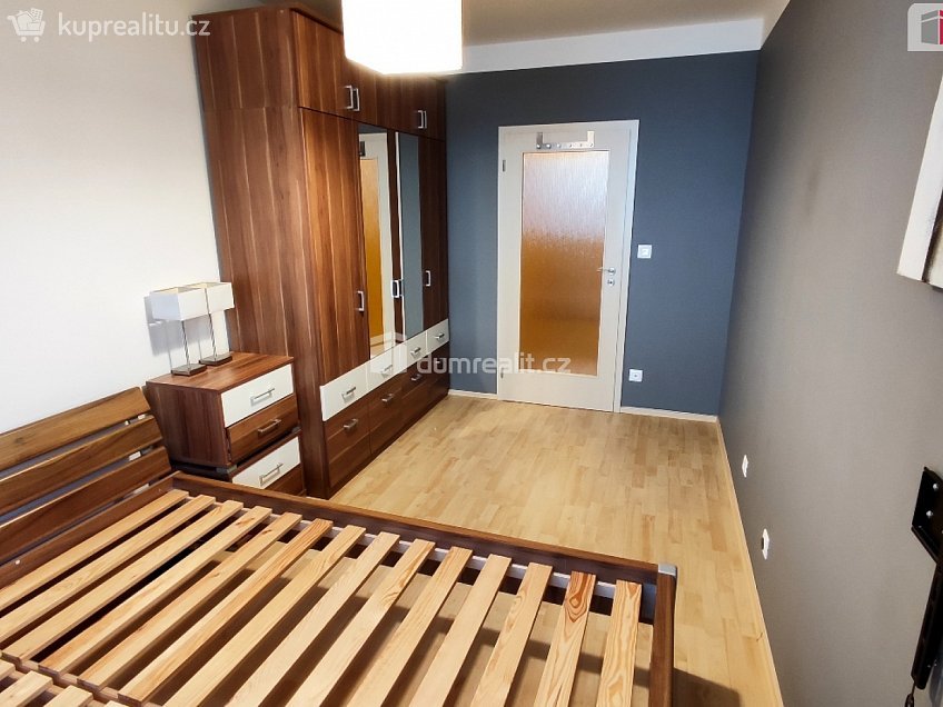 Prodej bytu 2+kk 55 m^2 U Hostavického potoka, Praha 14 