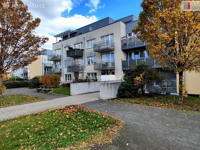 Prodej bytu 2+kk 55 m^2 U Hostavického potoka, Praha 14 