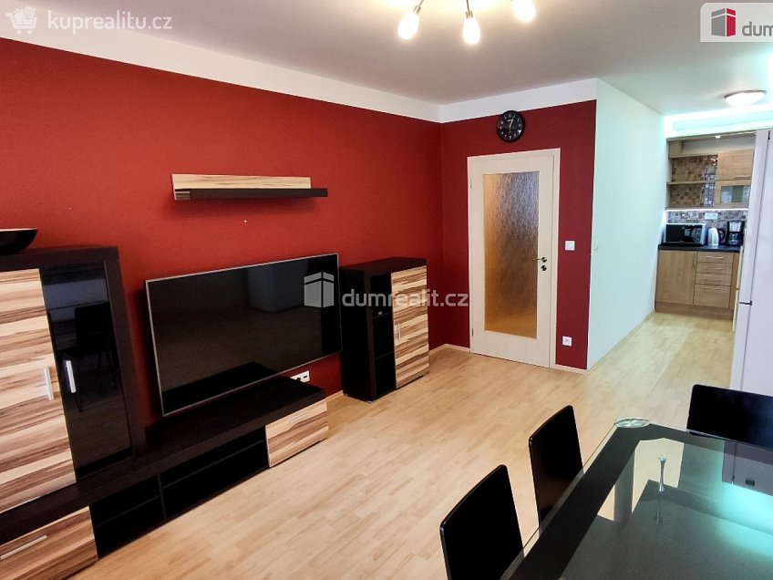 Prodej bytu 2+kk 55 m^2 U Hostavického potoka, Praha 14 