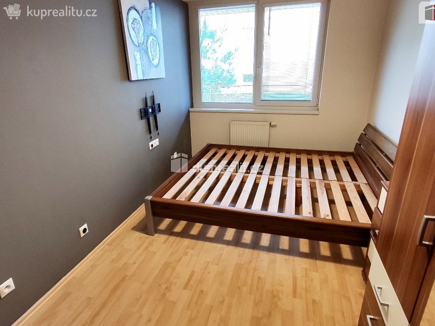 Prodej bytu 2+kk 55 m^2 U Hostavického potoka, Praha 14 