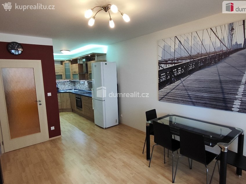 Prodej bytu 2+kk 55 m^2 U Hostavického potoka, Praha 14 