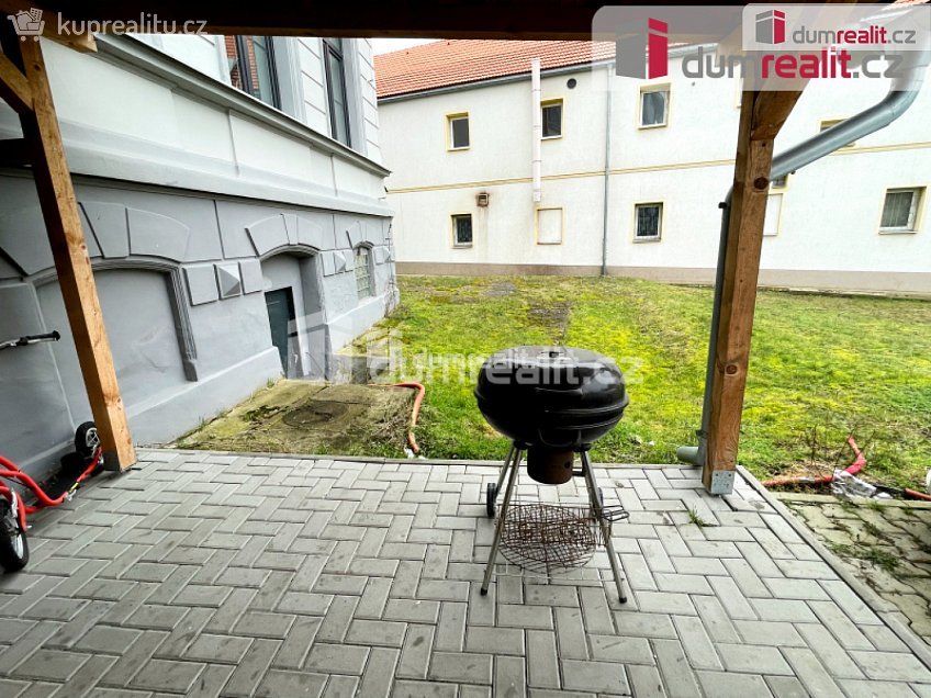 Pronájem bytu 2+kk 83 m^2 Modlany, Modlany 