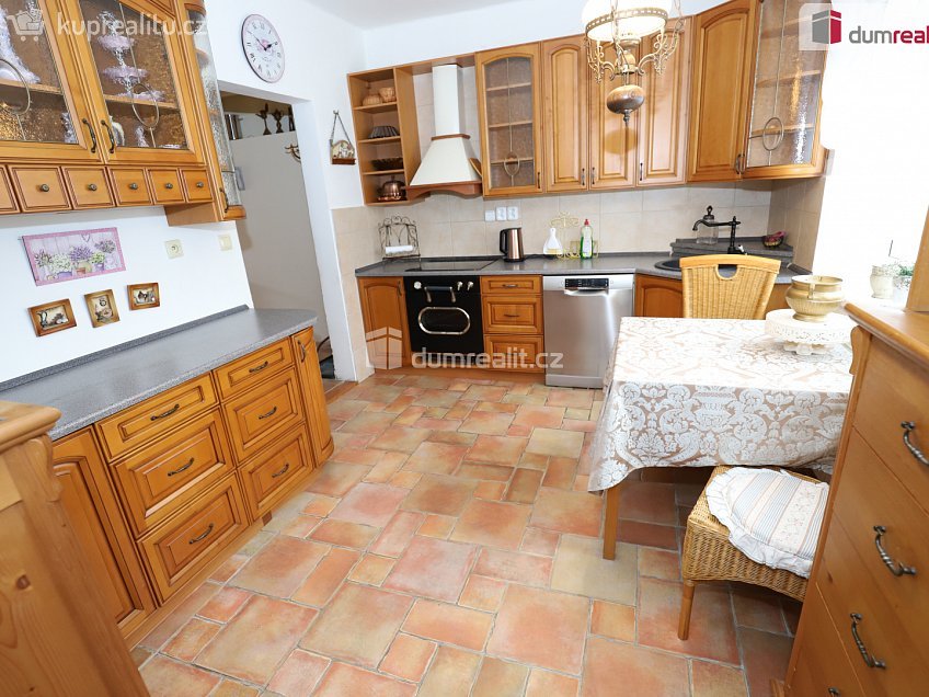 Prodej  rodinného domu 250 m^2 Jana Žižky, Dolní Rychnov 