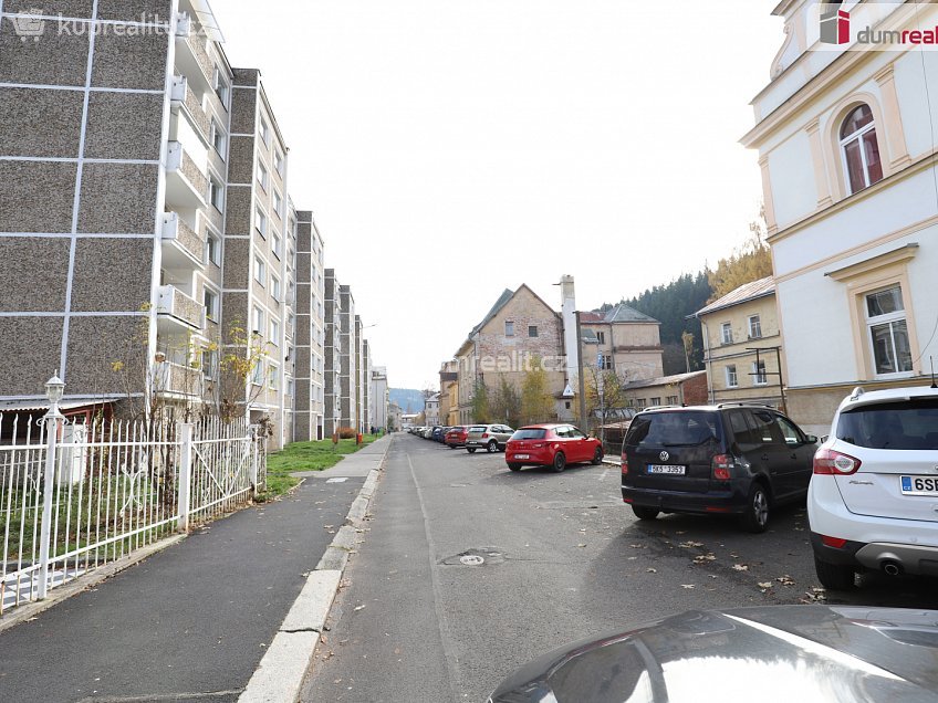 Prodej  činžovního domu 1000 m^2 Pod nádražím, Kraslice 