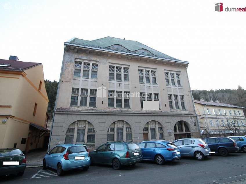 Prodej  činžovního domu 1000 m^2 Pod nádražím, Kraslice 