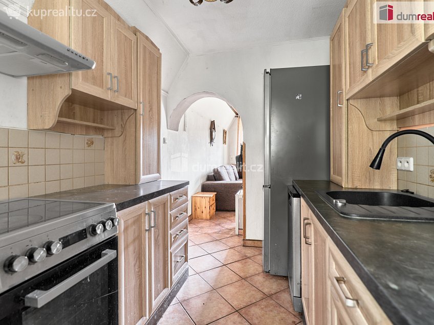 Prodej  chaty 100 m^2 Kyselka, Kyselka 