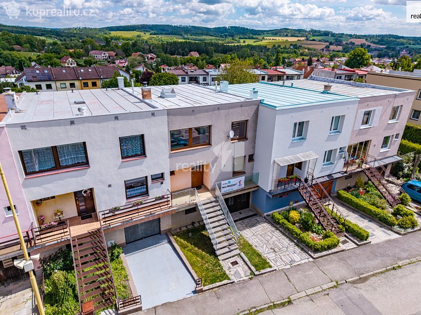 Prodej  rodinného domu 219 m^2 U Stromečku, Světlá nad Sázavou 