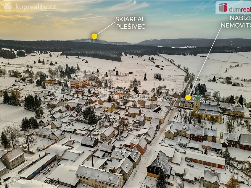 Prodej bytu 2+kk 60 m^2 náměstí Sv. Vavřince, Horní Blatná 