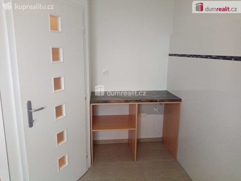 Pronájem bytu 1+1 45 m^2 Novoměstská, Děčín 