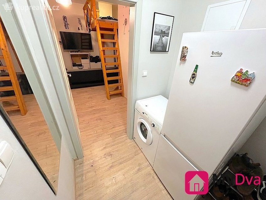 Pronájem bytu 1+kk 25 m^2 Lužická, Znojmo 